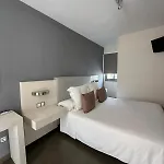 Avenida 31 Hotel 2*