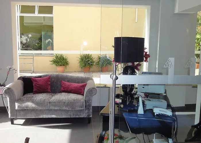 Szálloda Avenida 31 Marbella