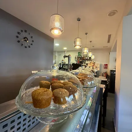 Avenida 31 2* ماربيا